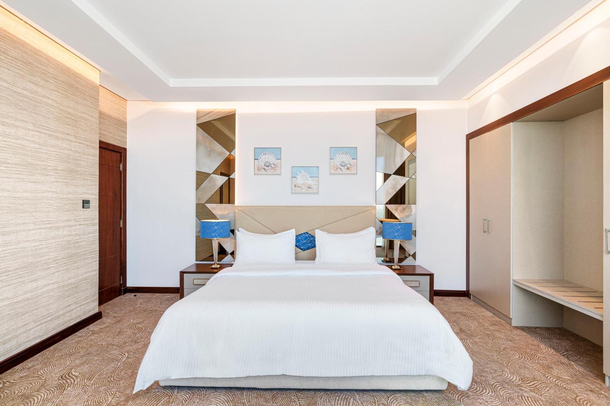 Rixos Premium Alamein El Alamein Pokój zdjęcie A bedroom at the hotel